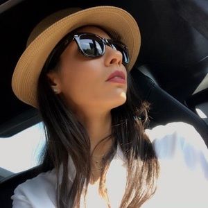 Meet your Posher, Andreea